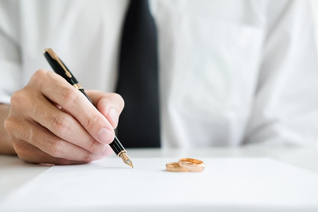 signing divorce papers in alaska without a lawyer
